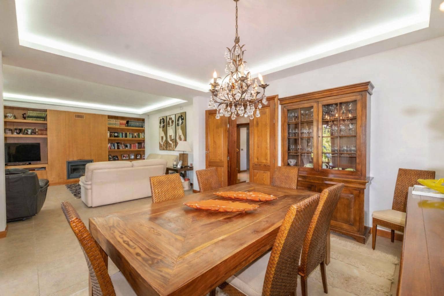 6 slaapkamer Villa te koop in Denia met zwembad garage - € 1.290.000 (Ref: 9726777)