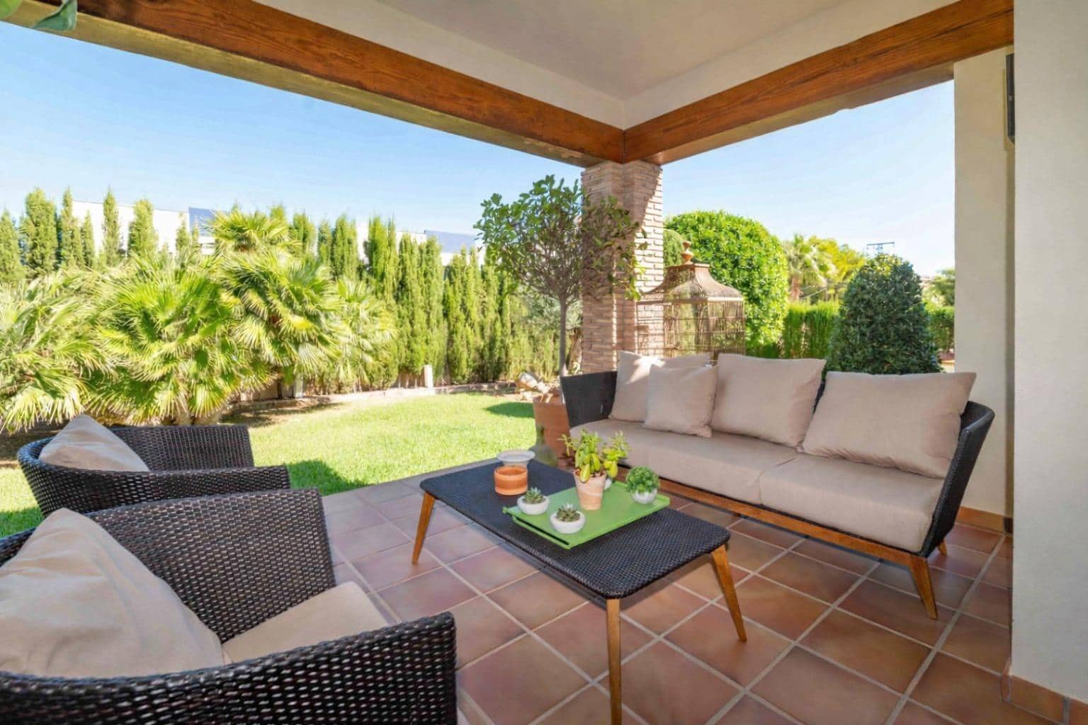 6 bedroom Villa for sale in Denia with pool garage - € 1,290,000 (Ref: 9726777)