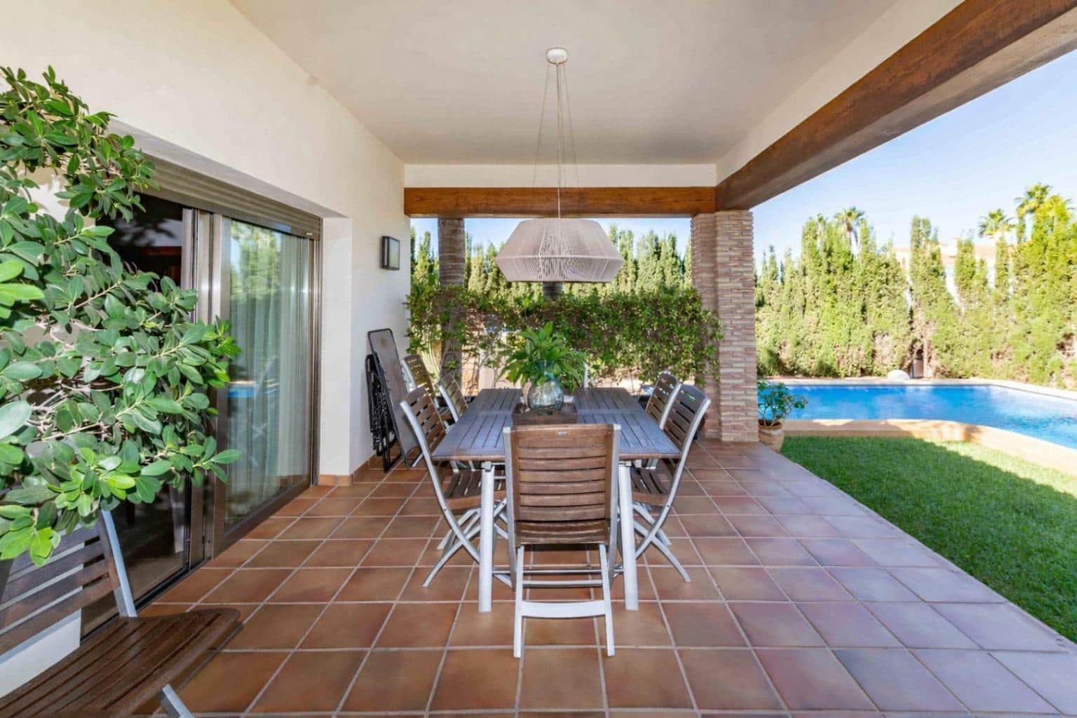 6 bedroom Villa for sale in Denia with pool garage - € 1,290,000 (Ref: 9726777)