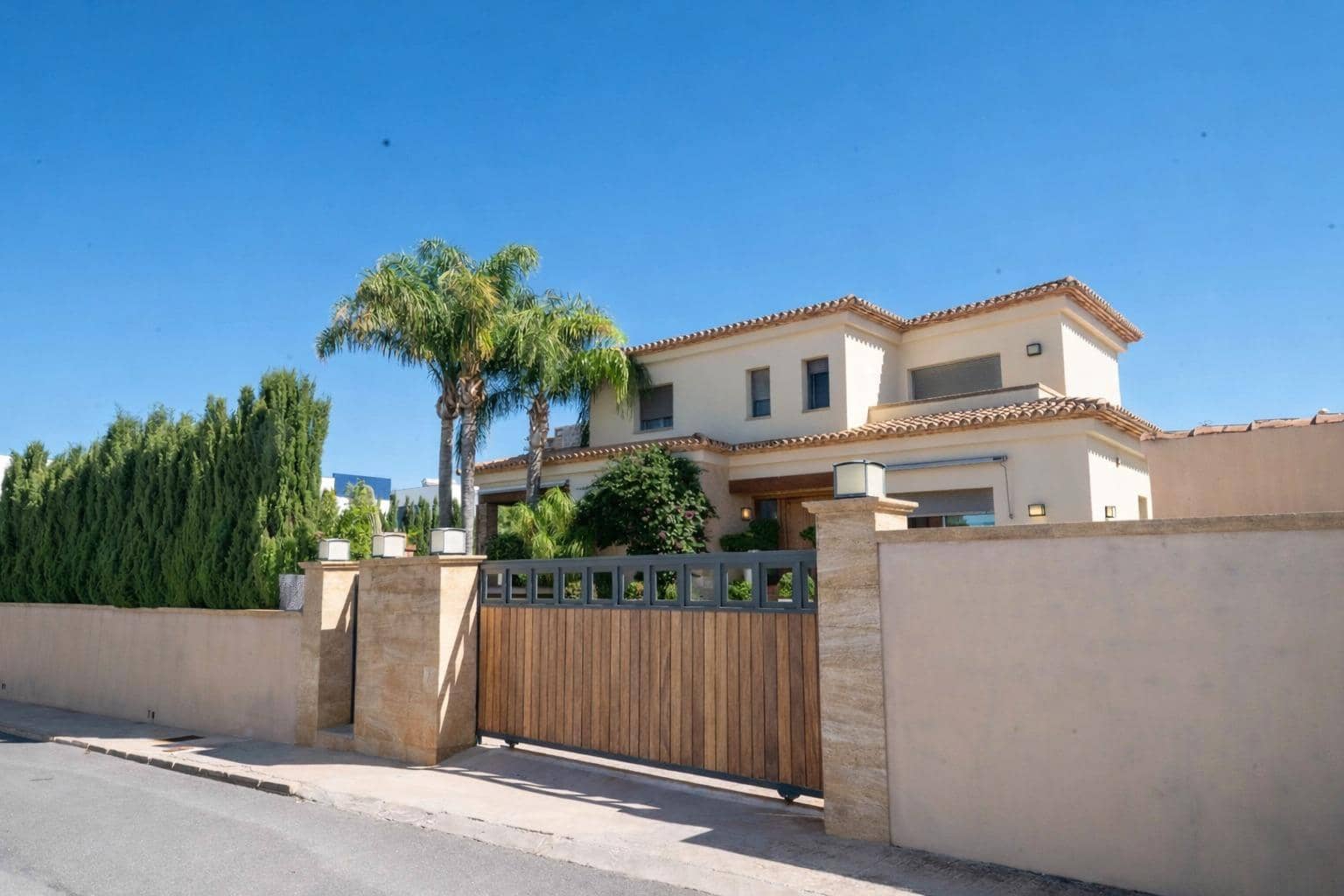 6 soveværelse Villa til salg i Denia med swimmingpool garage - € 1.290.000 (Ref: 9726777)