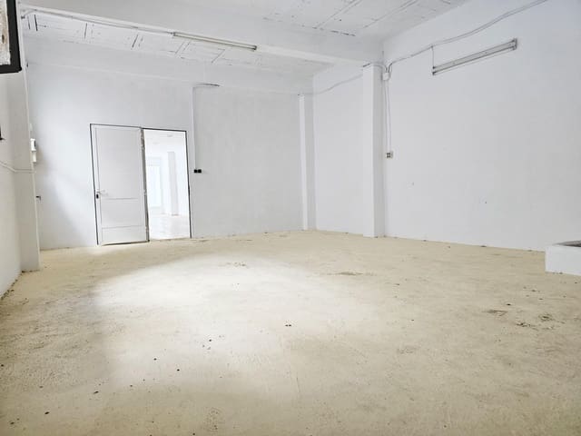 Comercial para venda em Dénia - 158 000 € (Ref: 9732375)