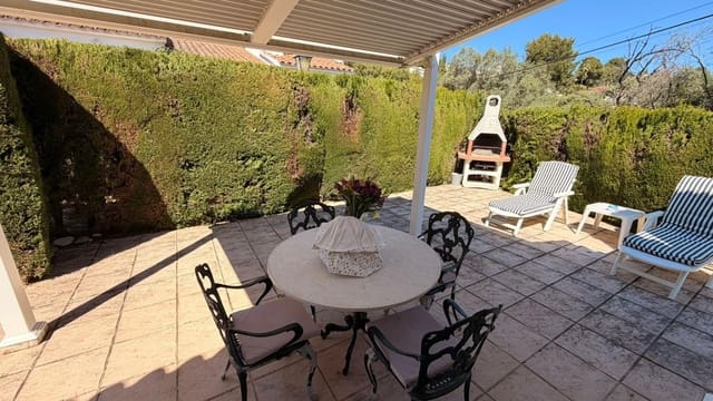 2 makuuhuone Huvila vuokrattavana paikassa El Montgó, Dénia mukana uima-altaan 
autotalli - 950 € (Ref: 9752173)