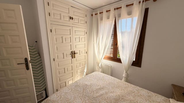 2 makuuhuone Huvila vuokrattavana paikassa El Montgó, Dénia mukana uima-altaan 
autotalli - 950 € (Ref: 9752173)