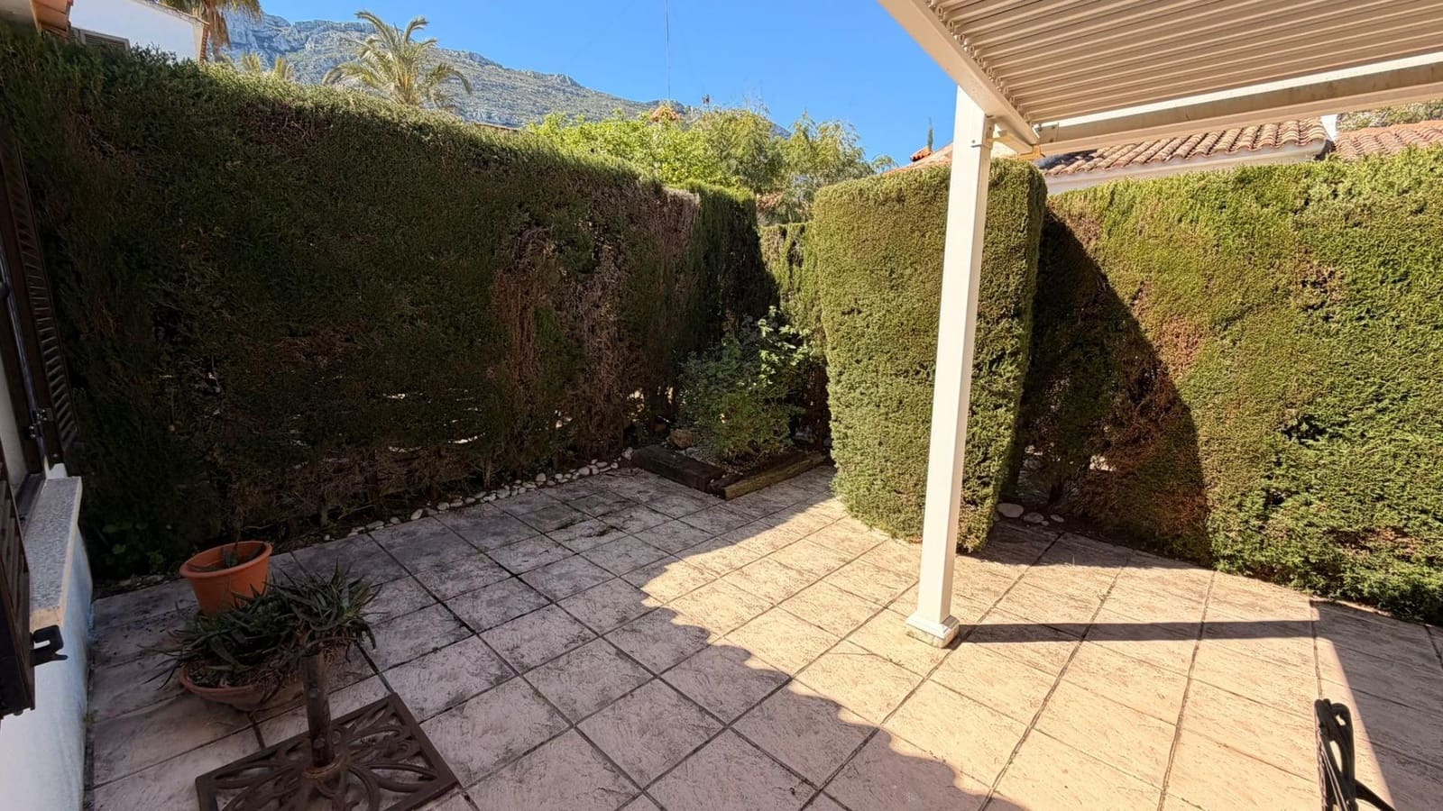 2 bedroom Villa for rent in Denia with pool garage - € 950 (Ref: 9752173)