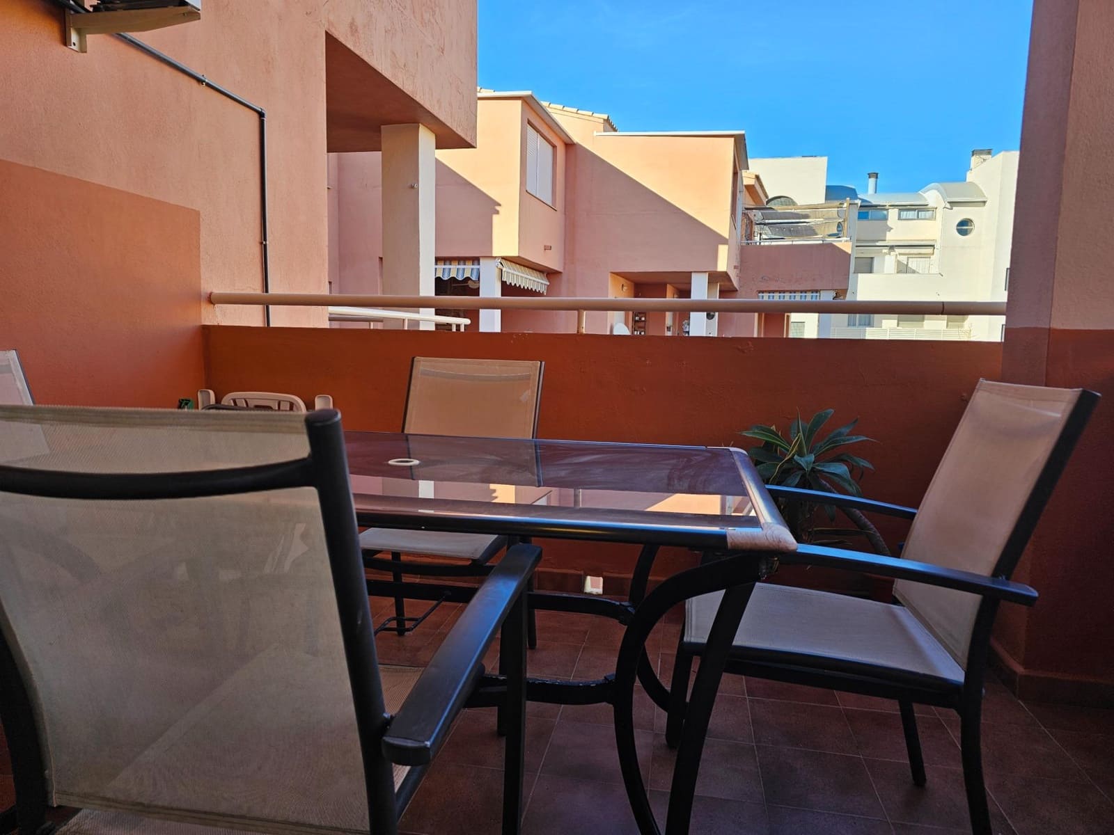 2 soveværelse Lejlighed til leje i Denia med swimmingpool - € 1.000 (Ref: 9752174)