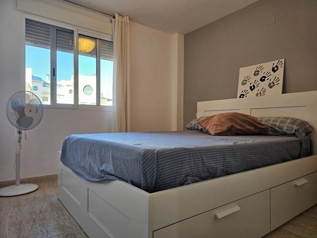 2 Zimmer Apartment zu vermieten in Centro Urbano, Dénia mit Pool Garage - 1.000 € (Ref: 9752174)