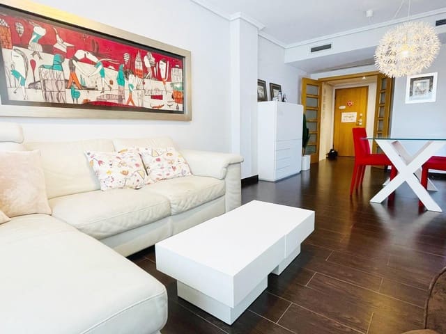 Appartement de 3 chambres à louer à Centro Urbano, Dénia avec piscine garage - 1 500 € (Ref: 9752175)