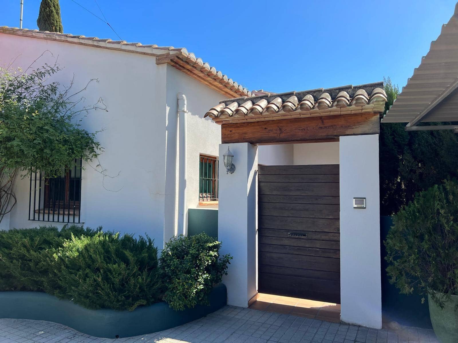 2 camera da letto Villetta Bifamiliare da affittare in Denia - 2.500 € (Rif: 9755870)