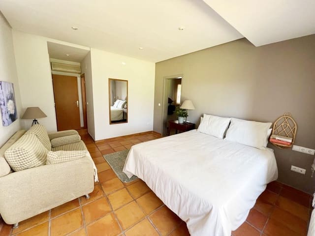 2 slaapkamer Halfvrijstaande villa te huur in El Puerto, Dénia met garage - € 2.500 (Ref: 9755870)