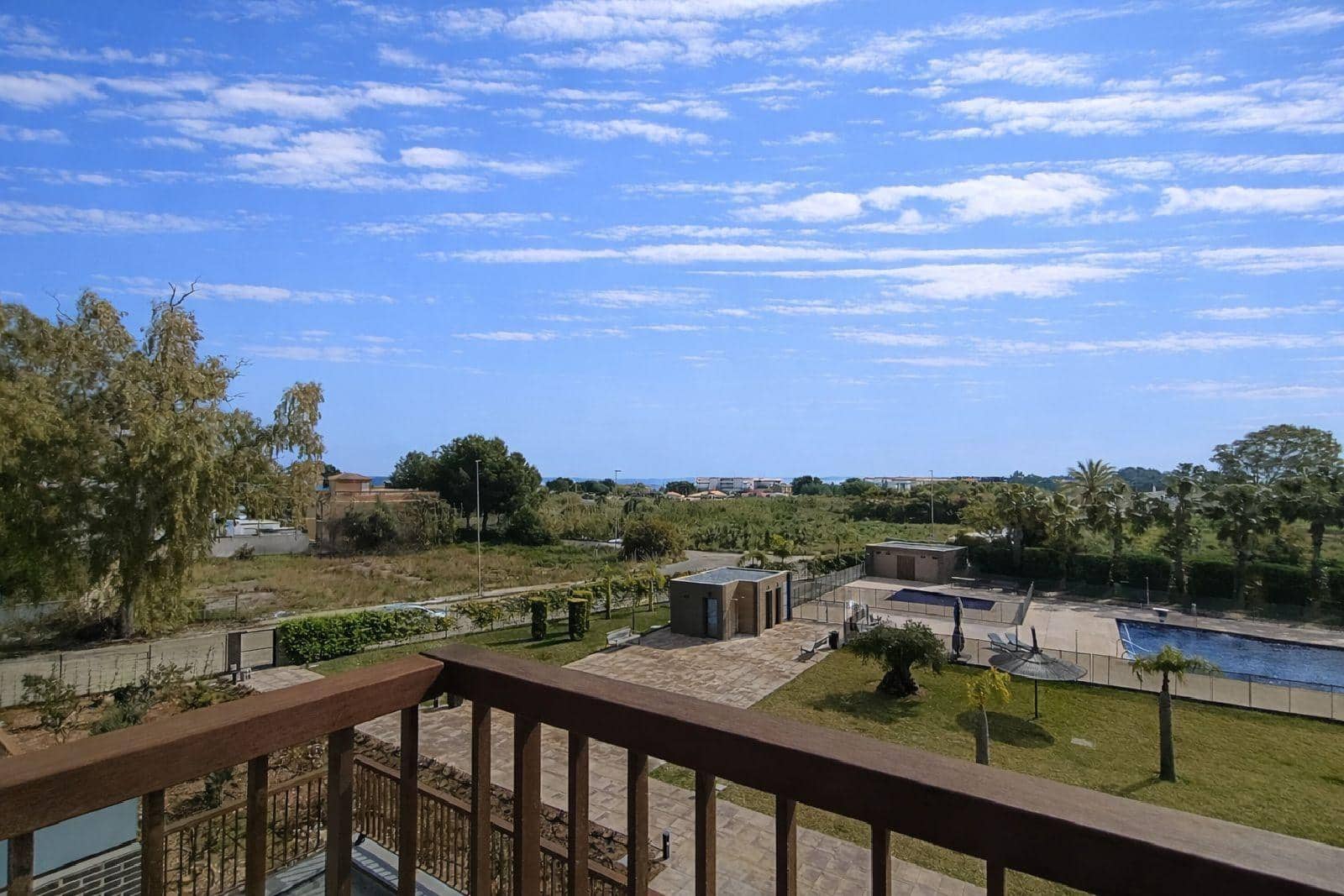 Studio til leje i Denia med swimmingpool garage - € 850 (Ref: 9778302)