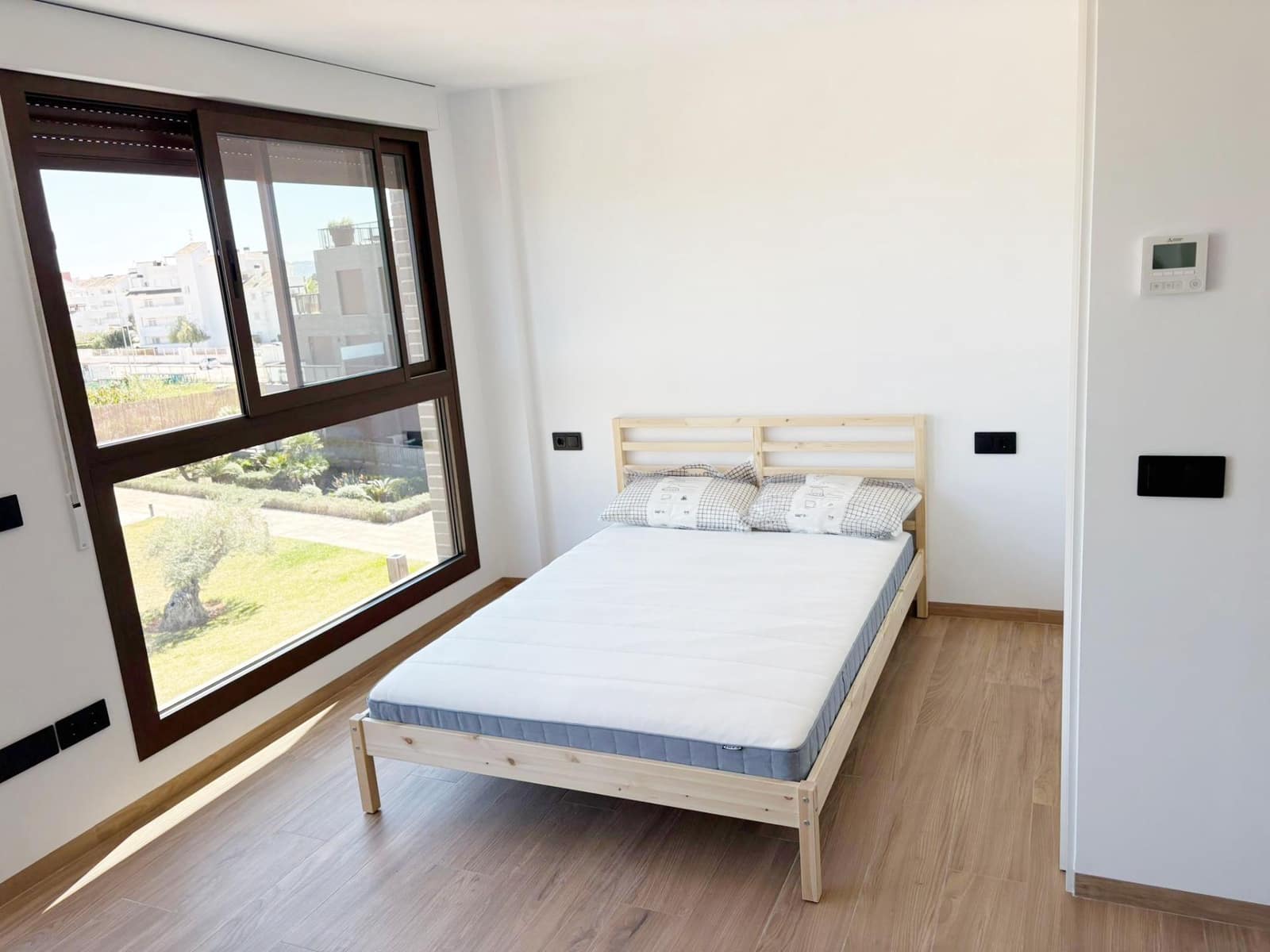 Studio til leje i Denia med swimmingpool garage - € 850 (Ref: 9778302)