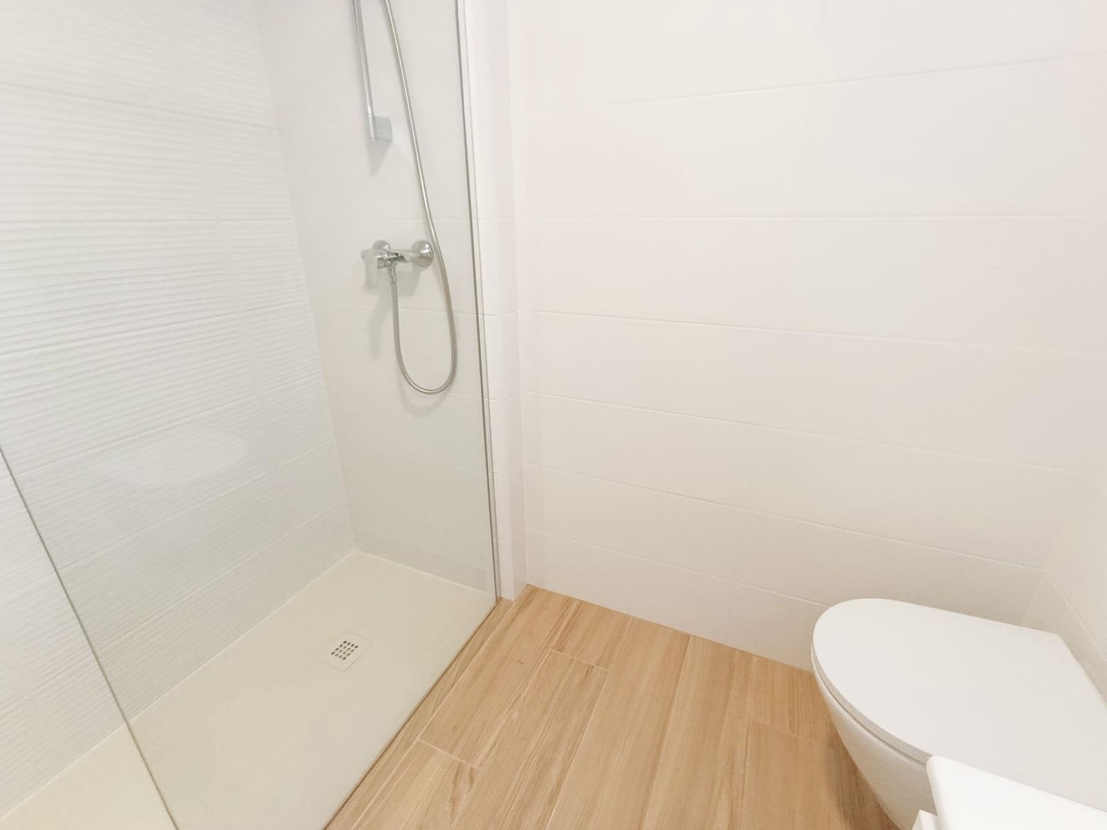 Studio til leje i Denia med swimmingpool garage - € 850 (Ref: 9778302)