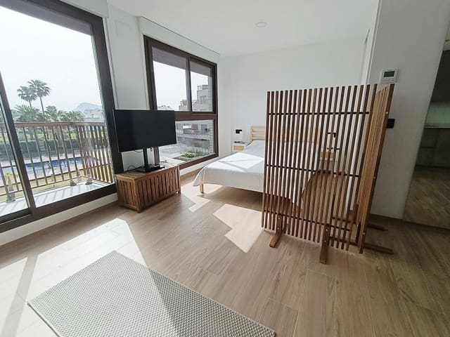 Studio til leje i Dénia med swimmingpool garage - € 850 (Ref: 9778302)