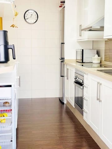 3 sypialnia Apartament do wynajęcia w Centro Urbano, Dénia z basenem garażem - 2 000 € (Ref: 9778303)