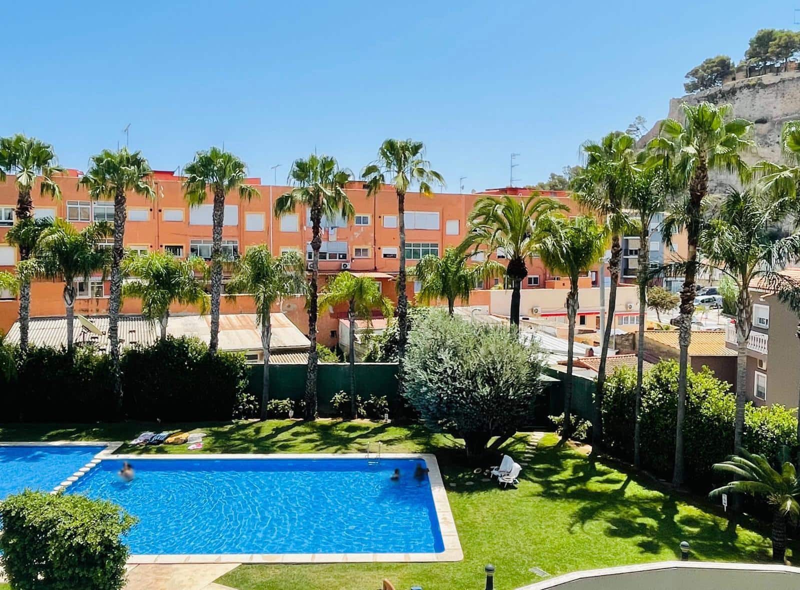 3 sypialnia Apartament do wynajęcia w Denia z basenem garażem - 2 000 € (Ref: 9778303)