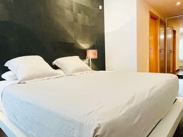 3 bedroom Apartment for rent in Centro Urbano, Dénia with pool garage - € 2,400 (Ref: 9778303)