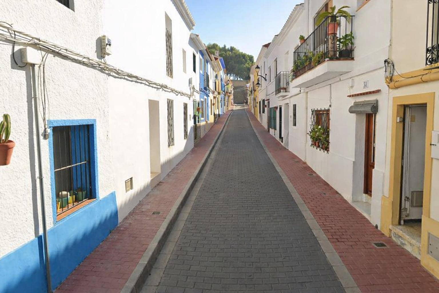 3 bedroom Townhouse for sale in Denia - € 220,000 (Ref: 9791207)