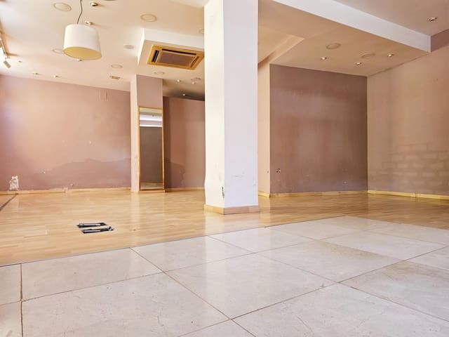 Kommersiell att hyra i El Puerto, Dénia - 1 500 € (Ref: 9806592)