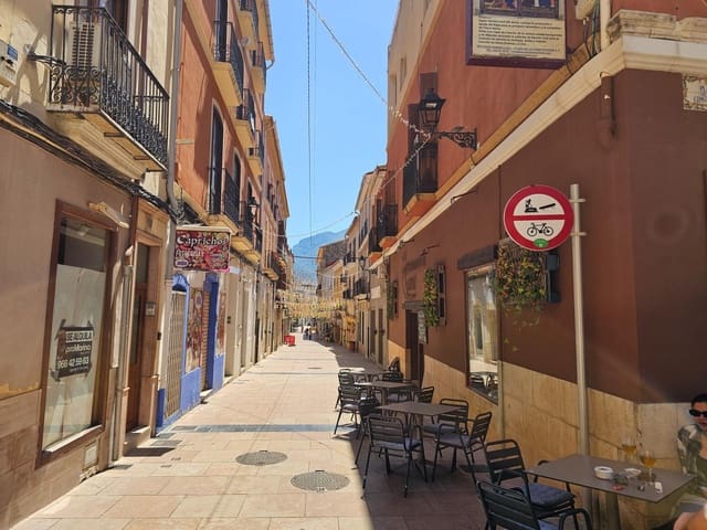 Kommersiell att hyra i El Puerto, Dénia - 1 500 € (Ref: 9806592)