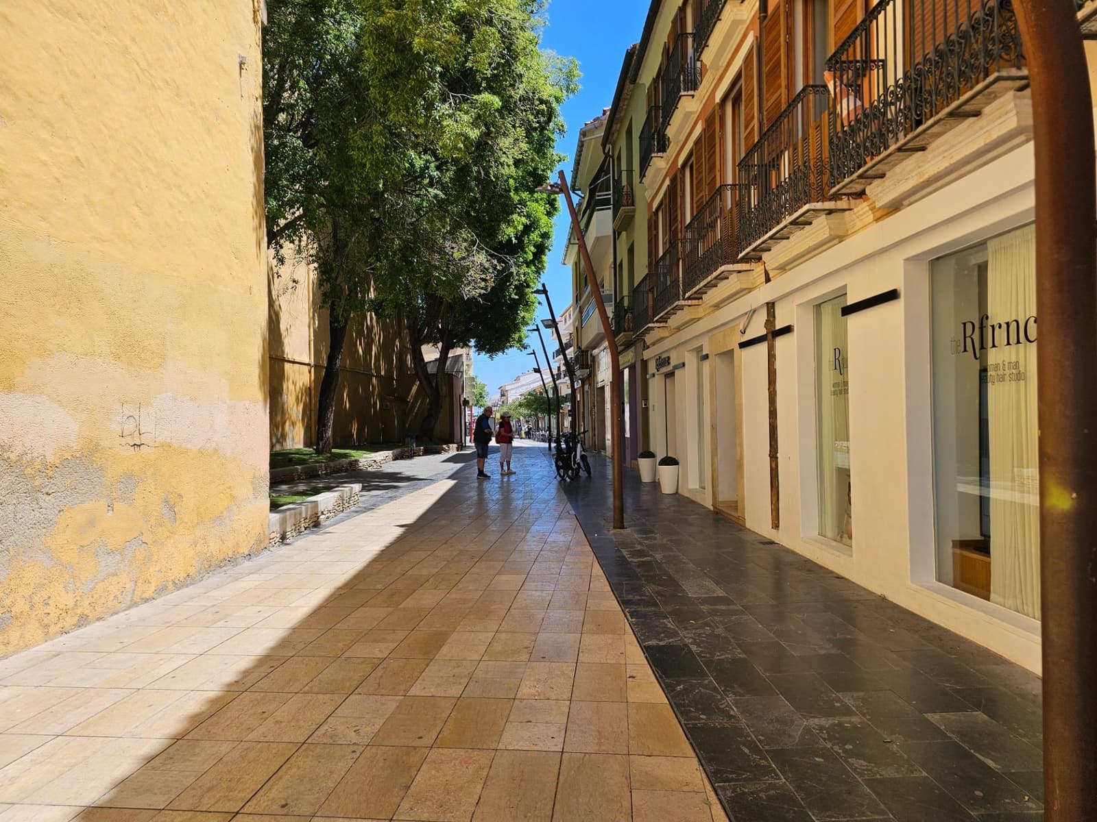 Kommersiell att hyra i Denia - 1 500 € (Ref: 9806592)