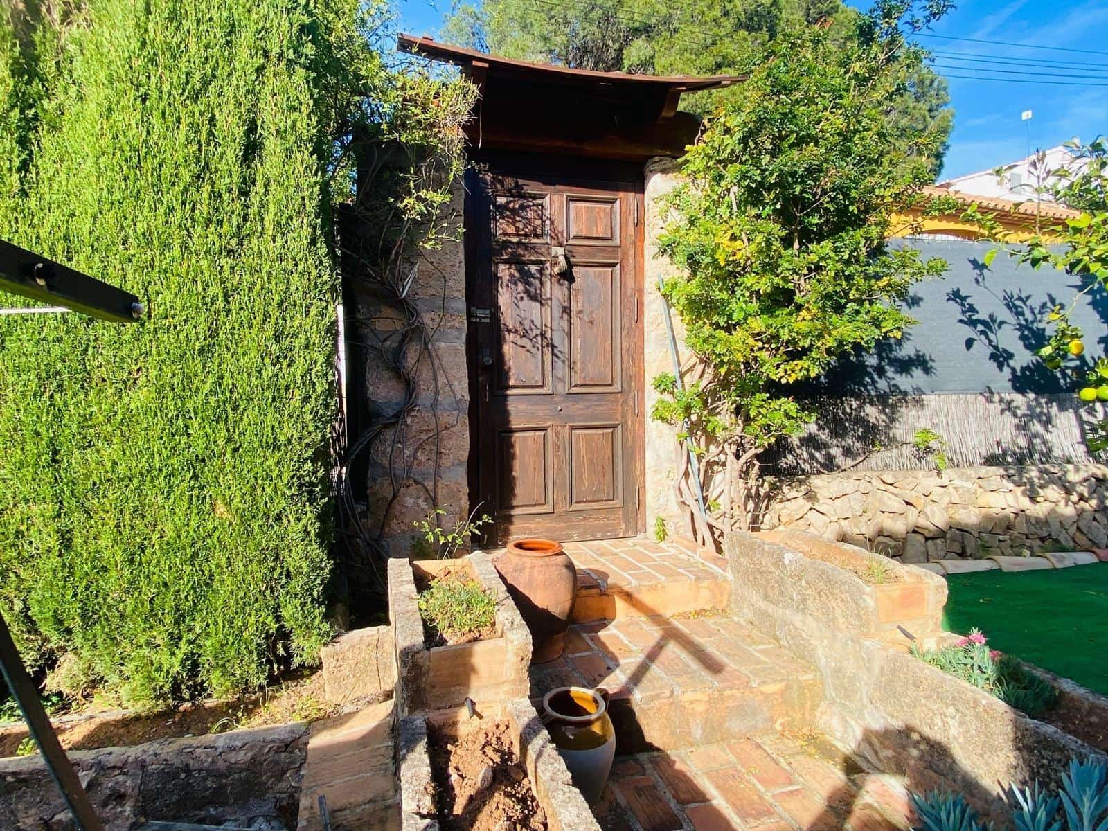 Chalet de 2 habitaciones en Dénia en venta con piscina garaje - 425.000 € (Ref: 9806593)