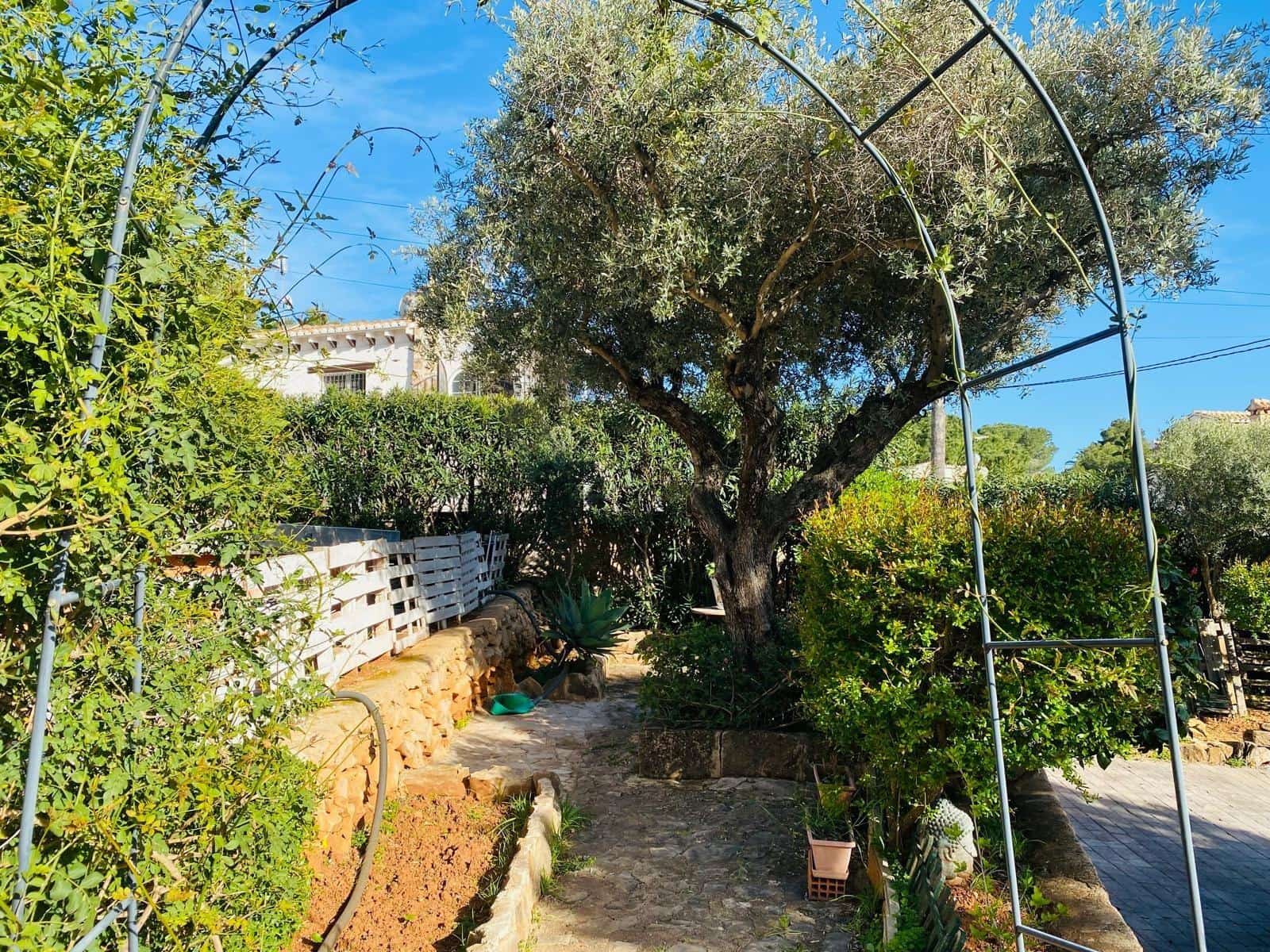 Chalet de 2 habitaciones en Dénia en venta con piscina garaje - 425.000 € (Ref: 9806593)