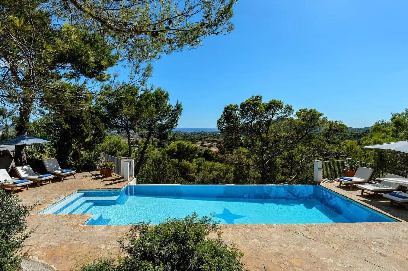 4 chambre Villa/Maison à vendre à Sant Jordi de Ses Salines avec piscine garage - 3 500 000 € (Ref: 9820340)