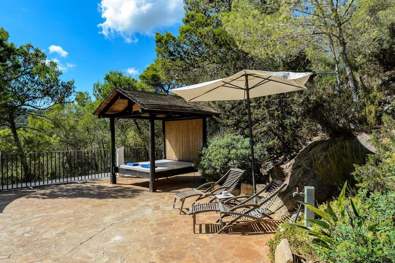 4 chambre Villa/Maison à vendre à Sant Jordi de Ses Salines avec piscine garage - 3 500 000 € (Ref: 9820340)