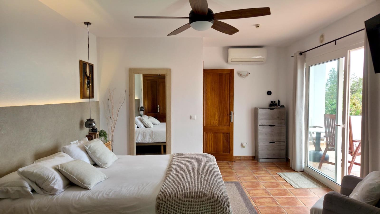4 chambre Villa/Maison à vendre à Sant Jordi de Ses Salines avec piscine garage - 3 500 000 € (Ref: 9820340)