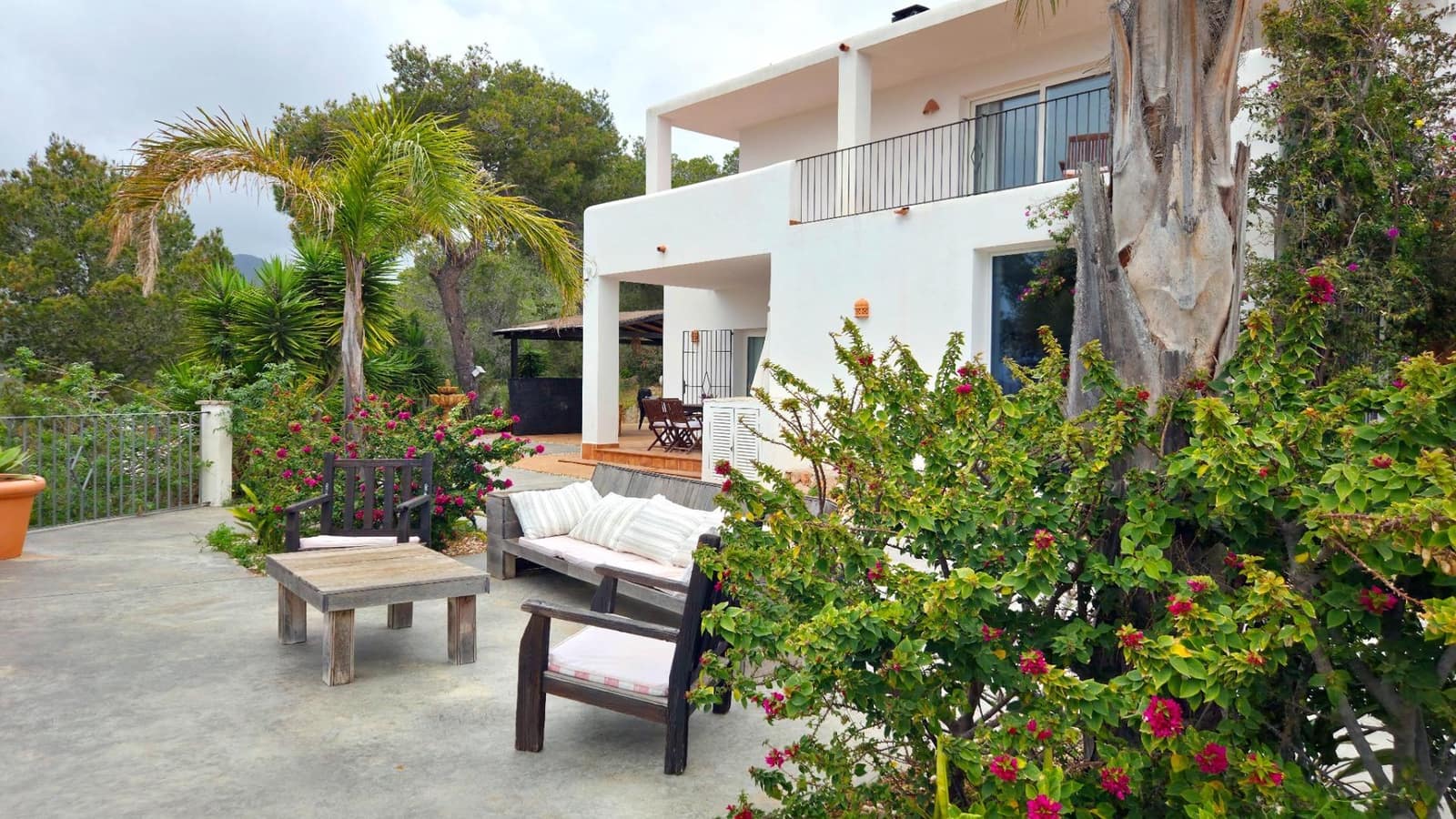 4 chambre Villa/Maison à vendre à Sant Jordi de Ses Salines avec piscine garage - 3 500 000 € (Ref: 9820340)