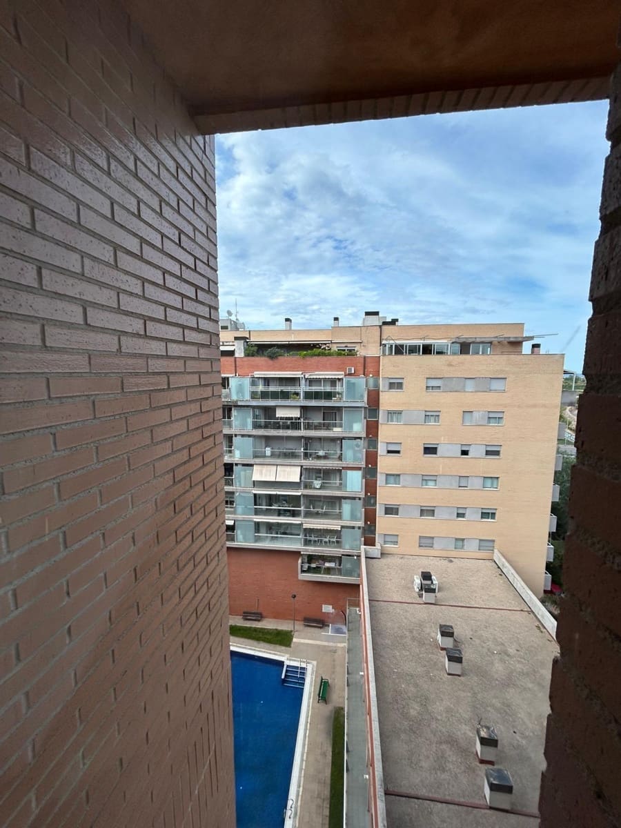 2 bedroom Apartment for rent in Gandia with pool - € 950 (Ref: 9822735)