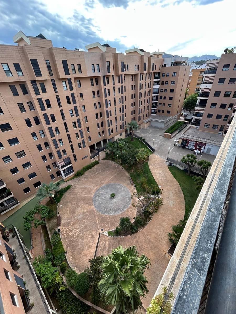 2 bedroom Apartment for rent in Gandia with pool - € 950 (Ref: 9822735)