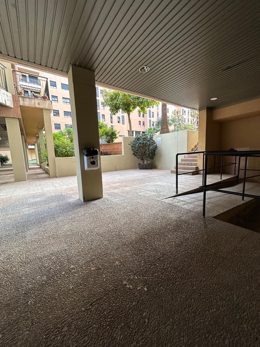 2 bedroom Apartment for rent in Gandia with pool - € 950 (Ref: 9822735)