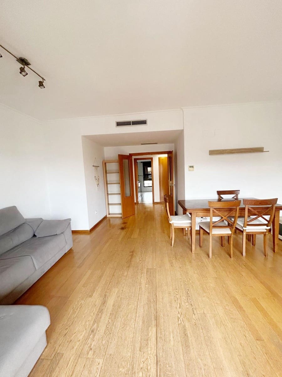 2 bedroom Apartment for rent in Gandia with pool - € 950 (Ref: 9822735)