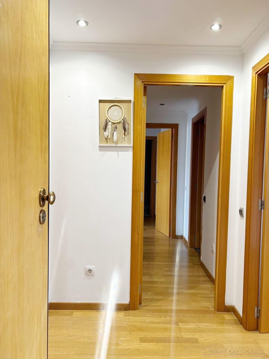 2 bedroom Apartment for rent in Gandia with pool - € 950 (Ref: 9822735)