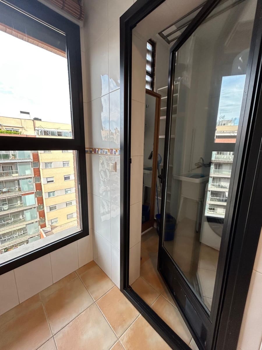2 bedroom Apartment for rent in Gandia with pool - € 950 (Ref: 9822735)