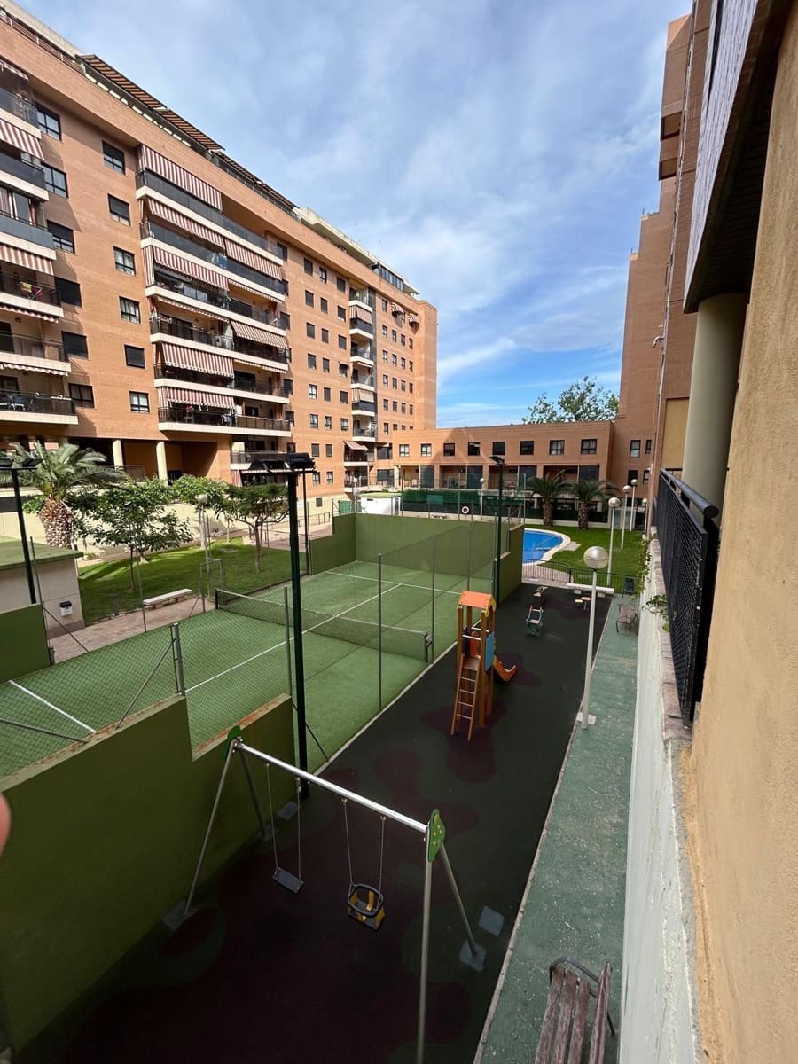 2 bedroom Apartment for rent in Gandia with pool - € 950 (Ref: 9822735)