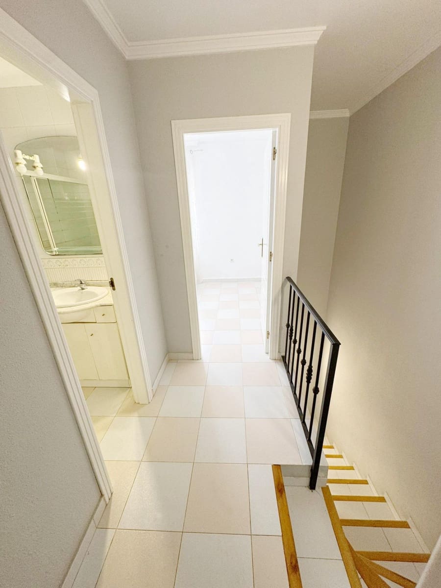 2 soveværelse Rækkehus til salg i Denia med swimmingpool - € 325.000 (Ref: 9831670)