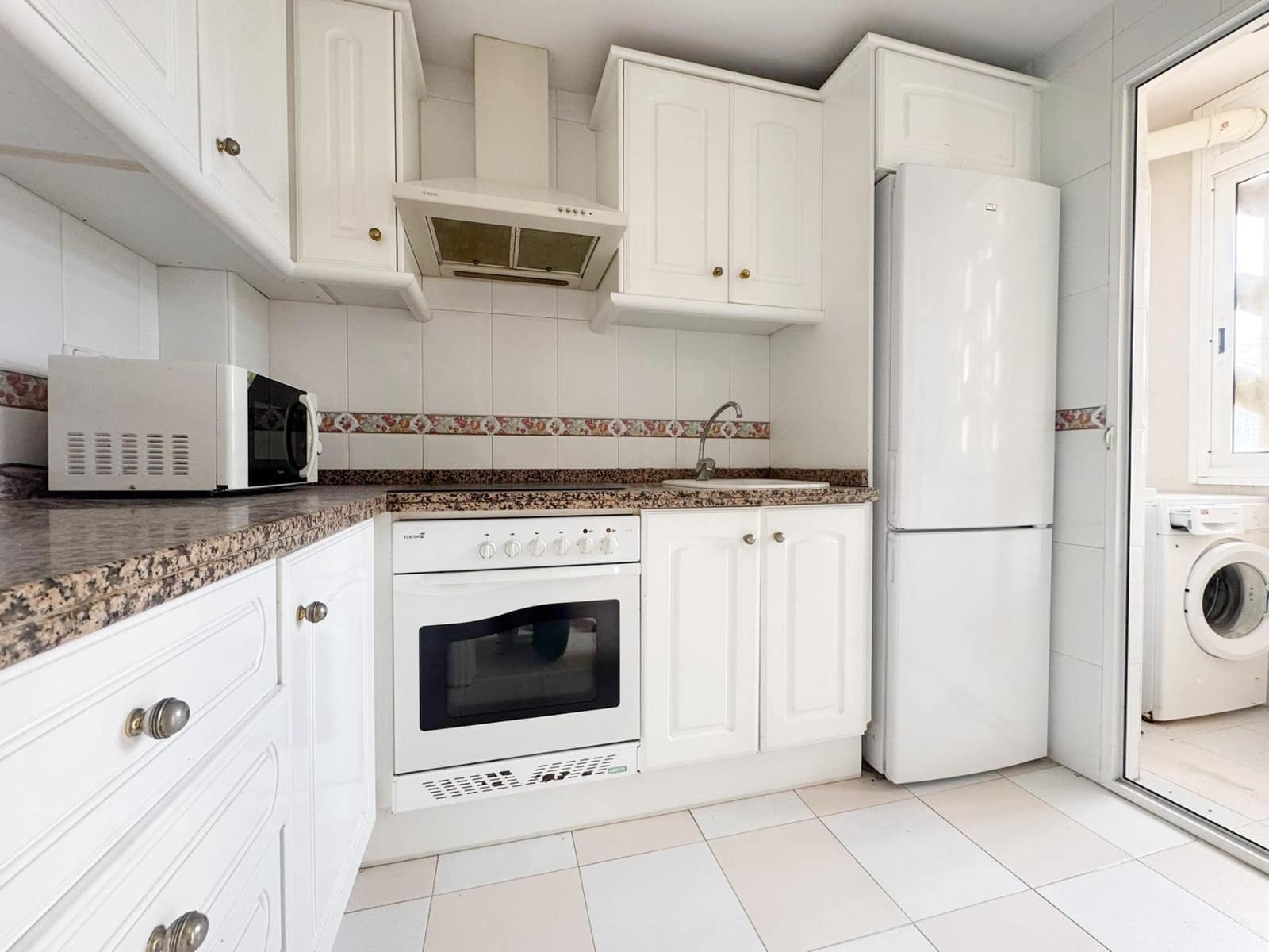 2 soveværelse Rækkehus til salg i Denia med swimmingpool - € 325.000 (Ref: 9831670)