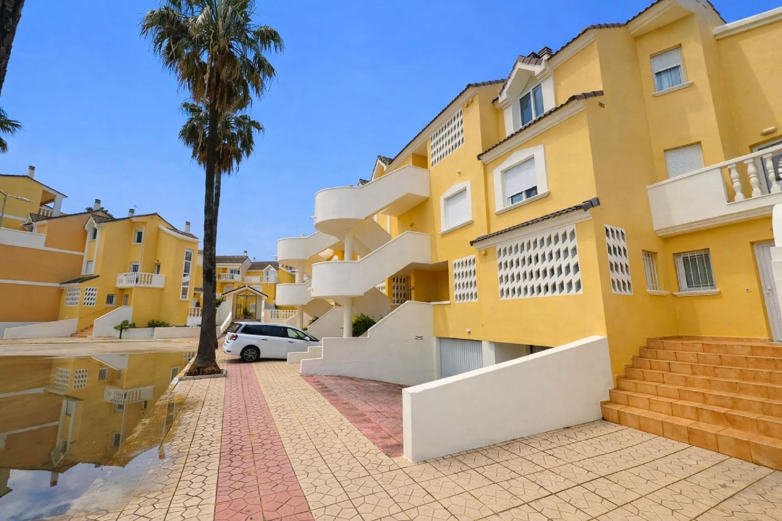 2 soveværelse Rækkehus til salg i Denia med swimmingpool - € 325.000 (Ref: 9831670)