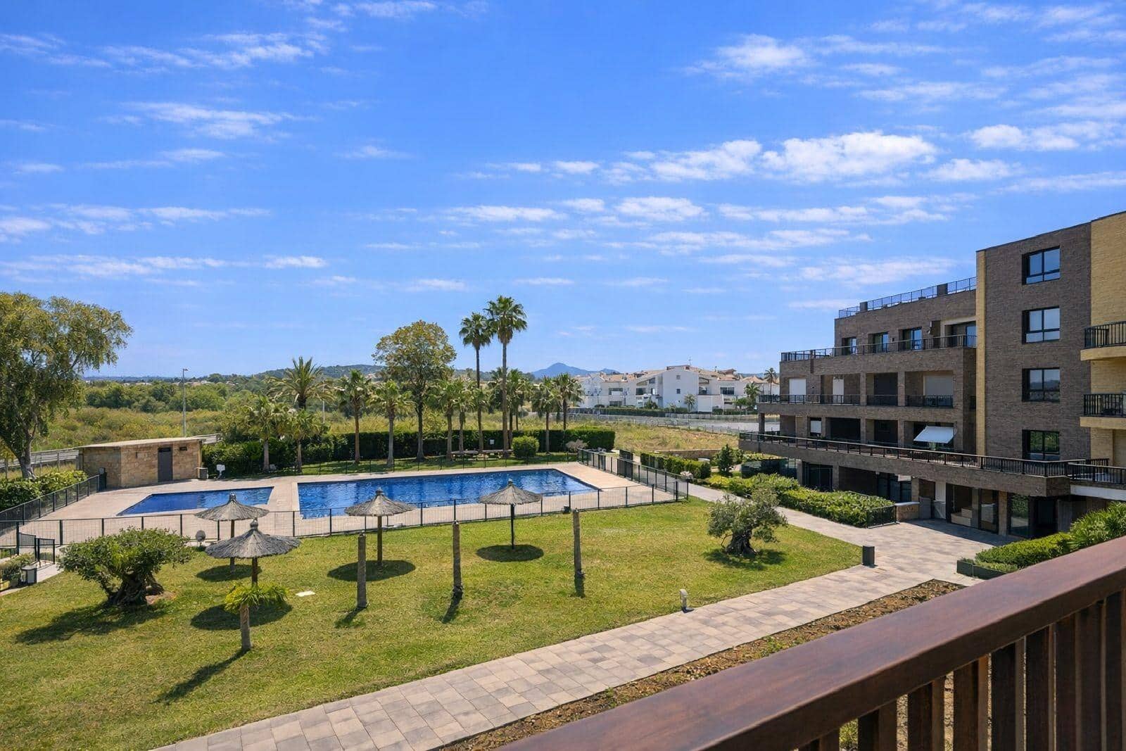 Studio till salu i Denia med pool - 225 000 € (Ref: 9833826)