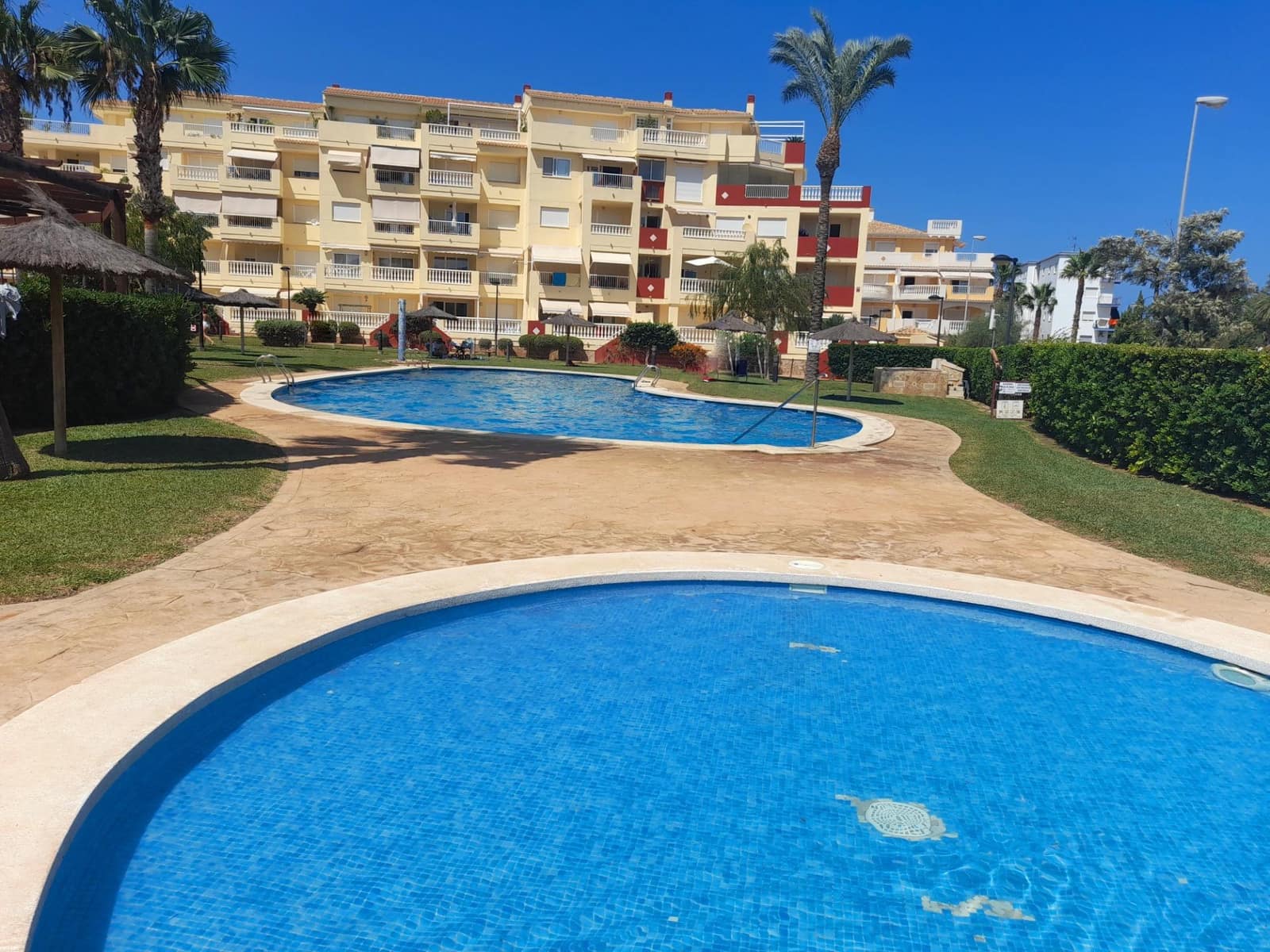 3 bedroom Apartment for rent in Denia with pool garage - € 950 (Ref: 9839458)
