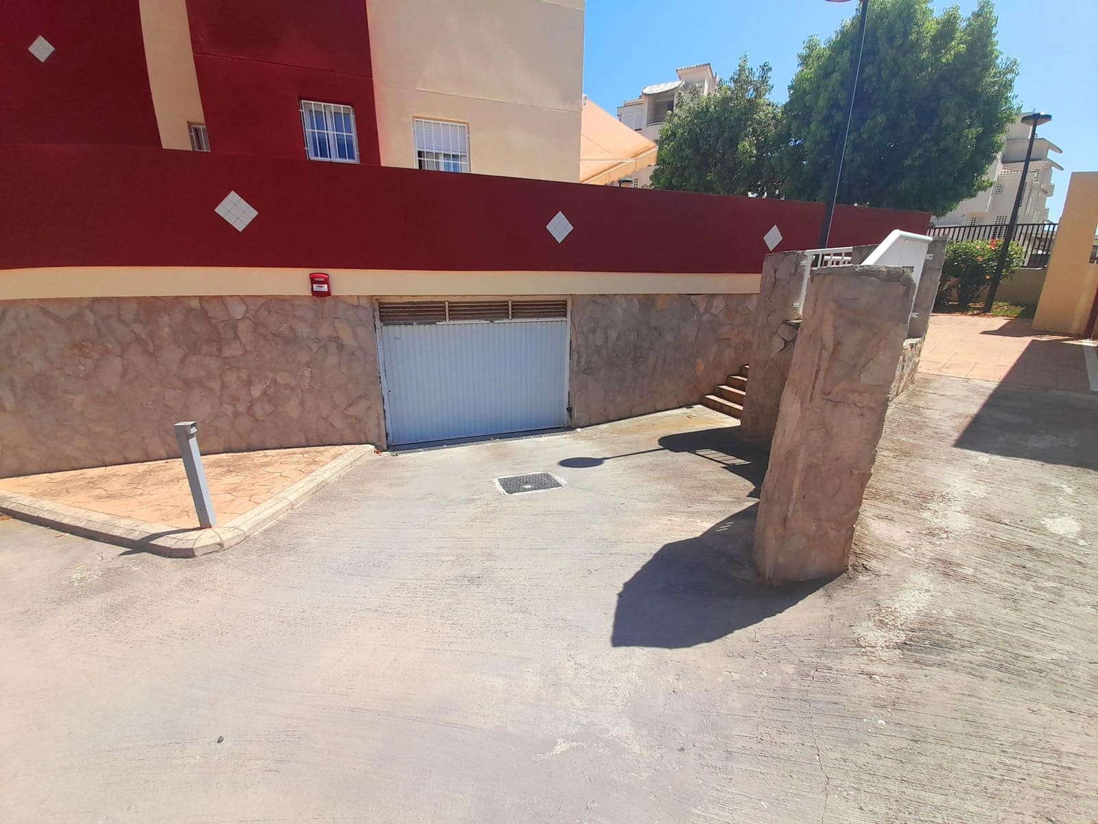 3 bedroom Apartment for rent in Denia with pool garage - € 950 (Ref: 9839458)