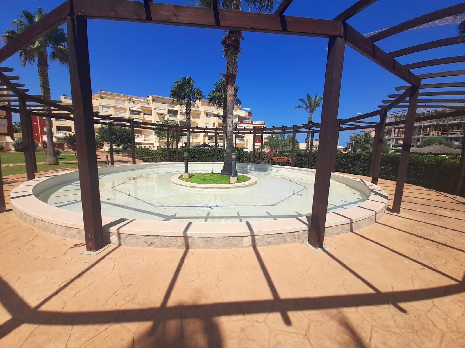 3 bedroom Apartment for rent in Denia with pool garage - € 950 (Ref: 9839458)