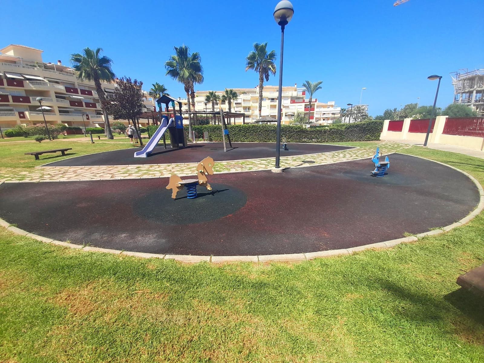 3 bedroom Apartment for rent in Denia with pool garage - € 950 (Ref: 9839458)
