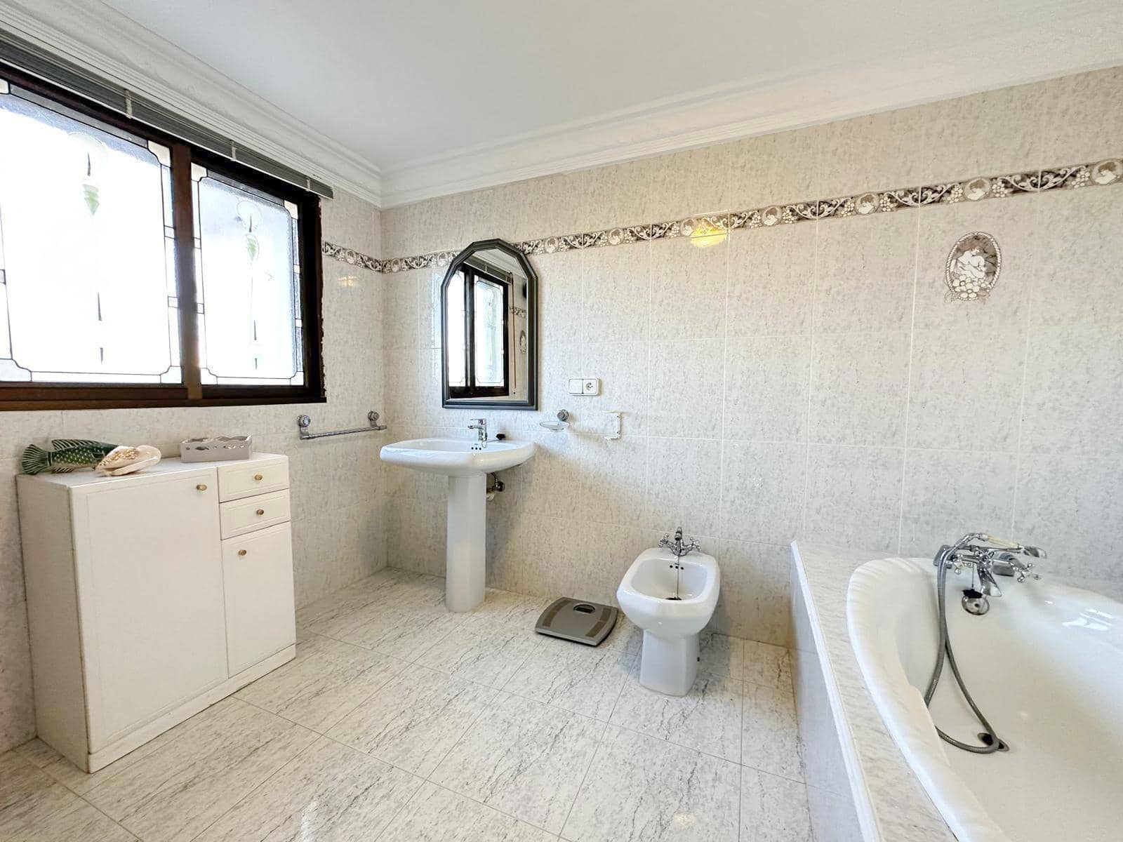 4 chambre Villa/Maison à vendre à Denia avec piscine garage - 890 000 € (Ref: 9857653)