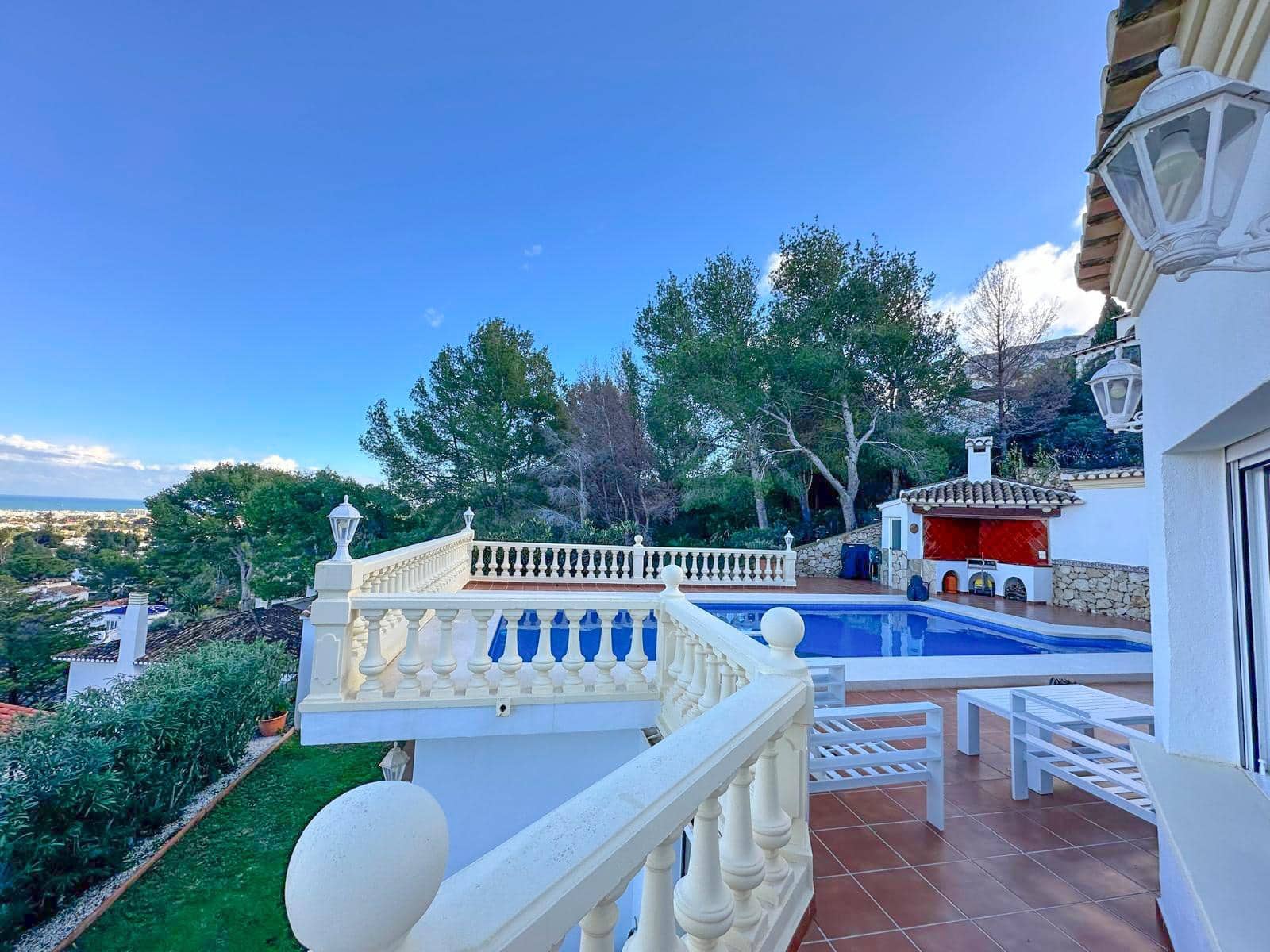 4 chambre Villa/Maison à vendre à Denia avec piscine garage - 890 000 € (Ref: 9857653)