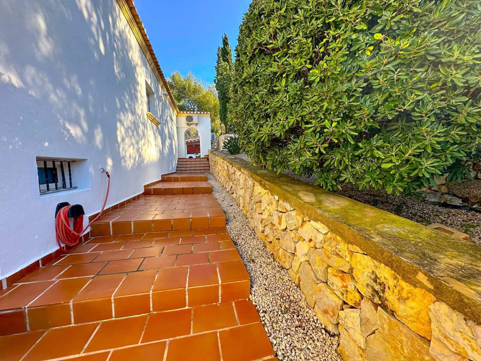 4 chambre Villa/Maison à vendre à Denia avec piscine garage - 890 000 € (Ref: 9857653)