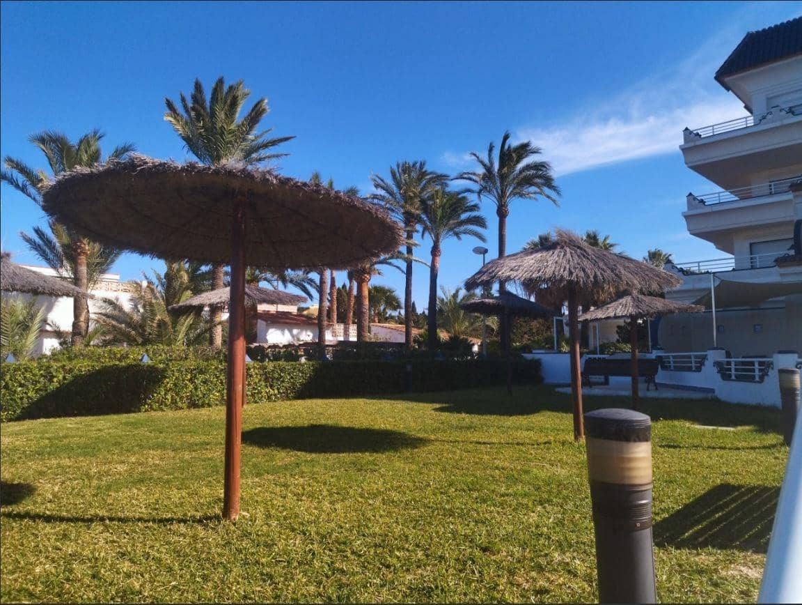3 bedroom Penthouse for rent in Denia with pool garage - € 1,000 (Ref: 9868718)