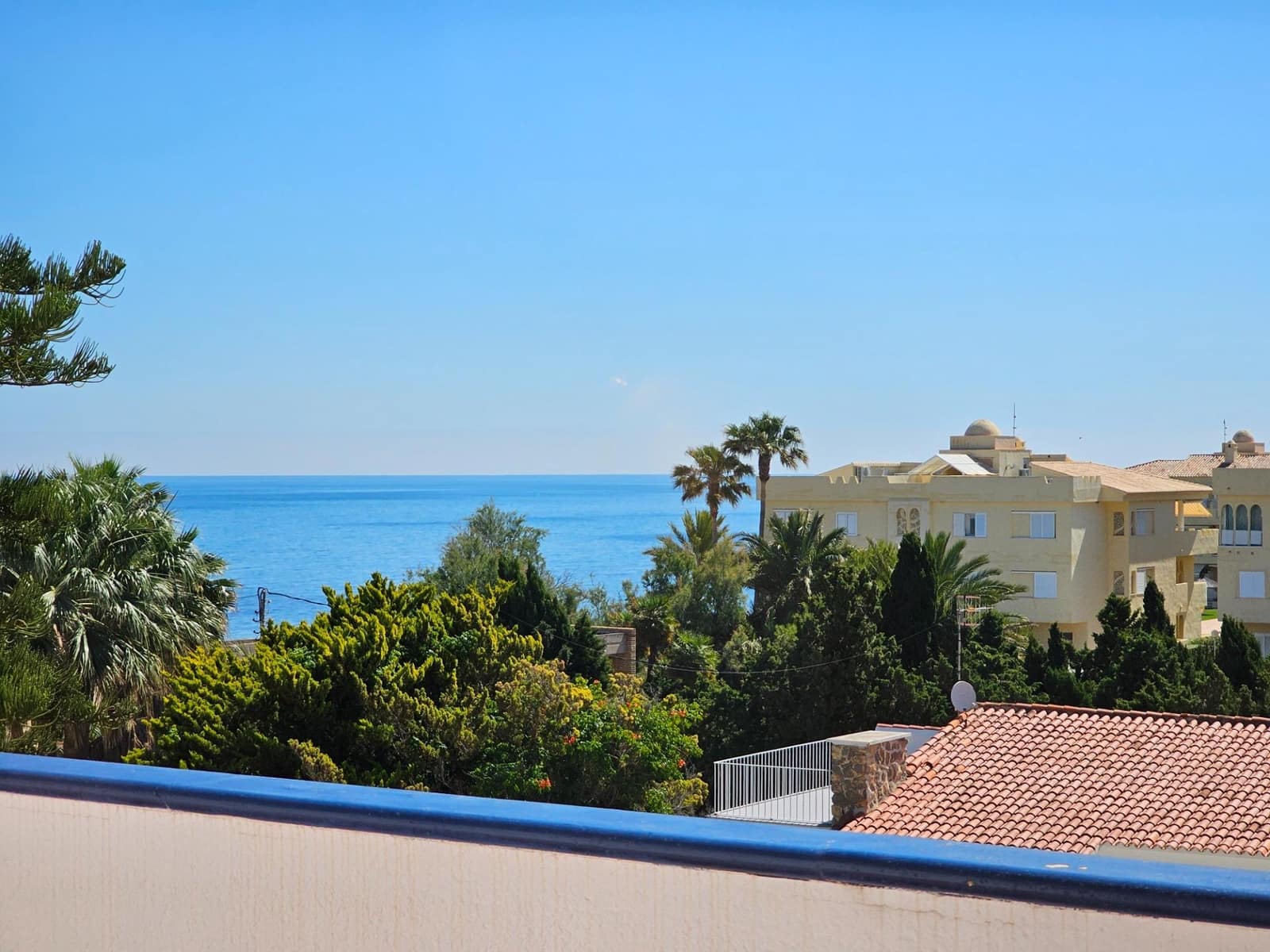 3 bedroom Penthouse for rent in Denia with pool garage - € 1,000 (Ref: 9868718)